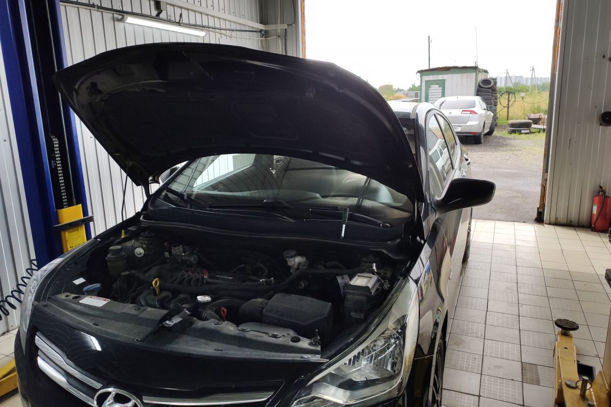 Hyundai Solaris 1.4 бензин