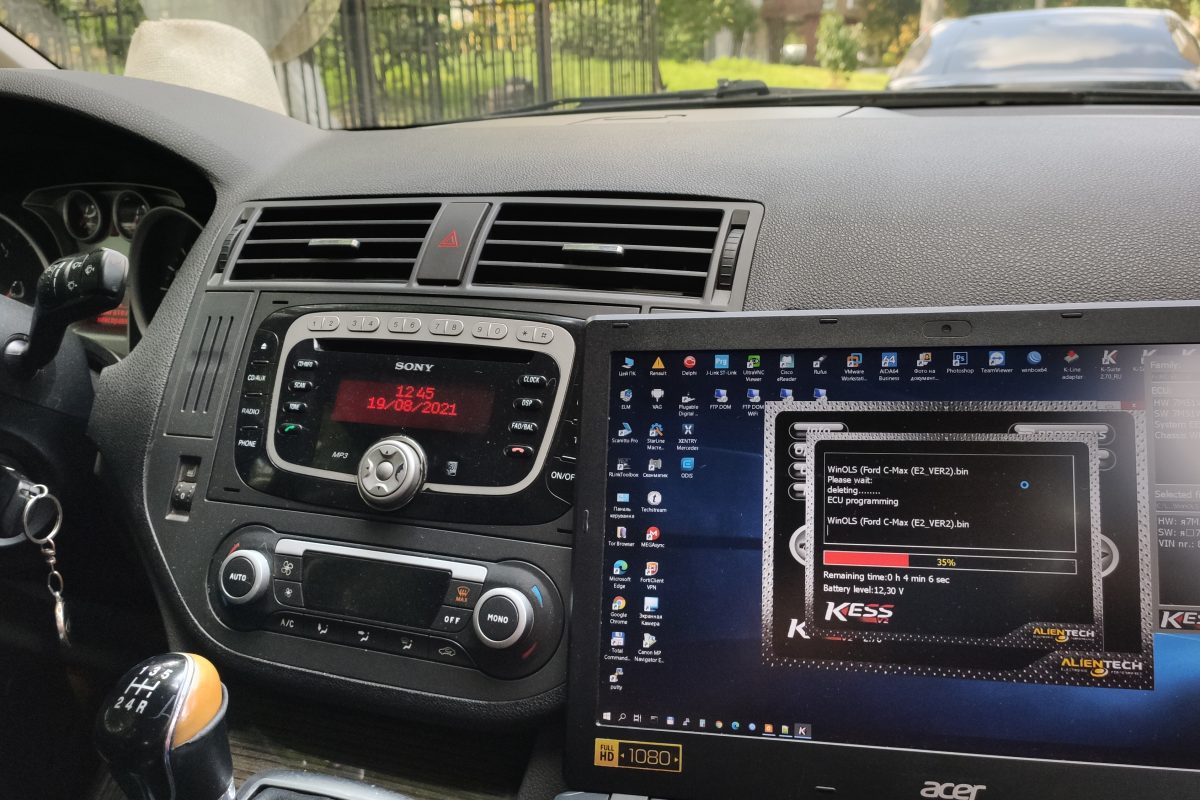 Ford C-Max 1.8 бензин