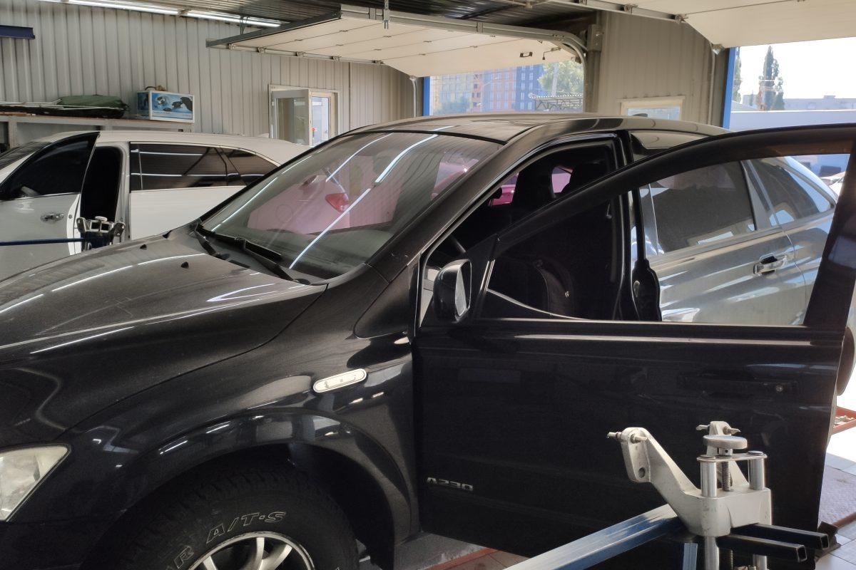 SsangYong Action 2.3 бензин