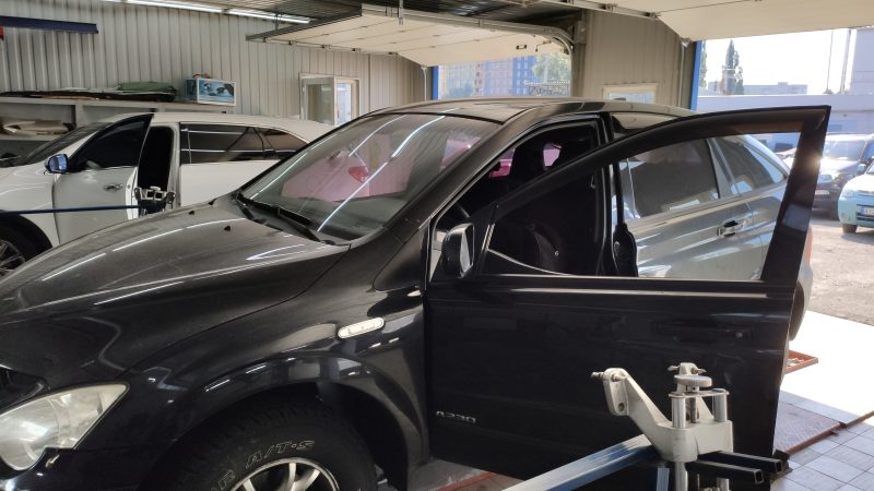 SsangYong Action 2.3 бензин